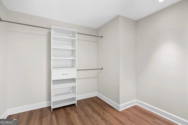 Building Photo - 1540 Bramlett Blvd