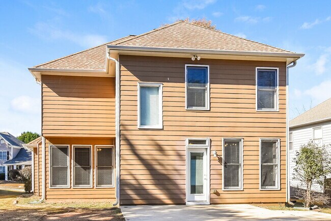 Building Photo - 214 Elmbrook Ln