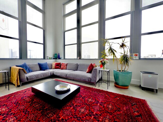 Building Photo - 50 DEY St