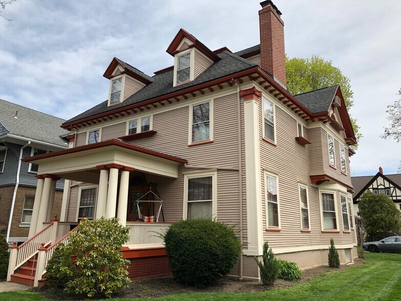 Building Photo - 144 Dartmouth St