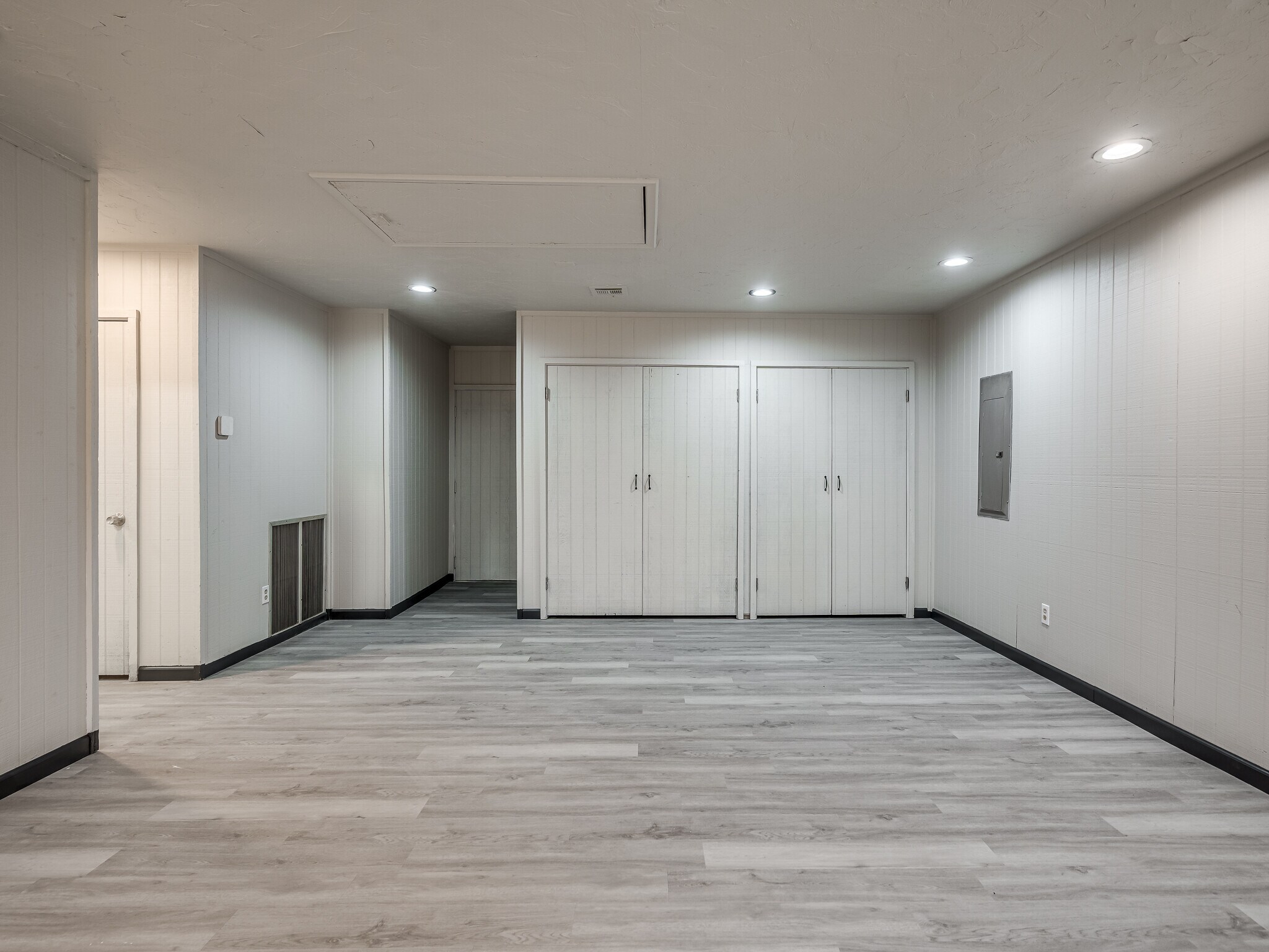 Building Photo - 12136 Thorn Ridge Rd