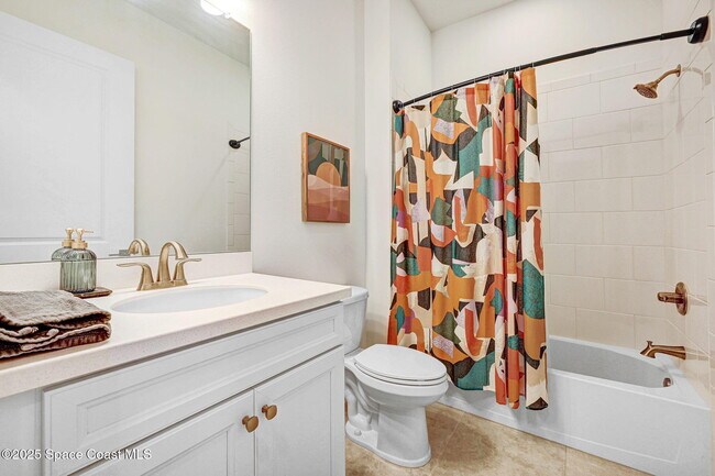 Building Photo - 2889 Avalonia Dr