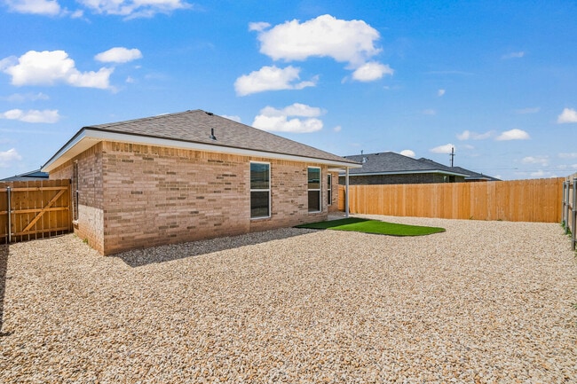 Building Photo - 2010 Herd Ave