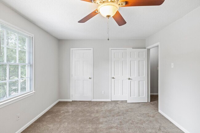 Building Photo - 7023 Mine Creek lane