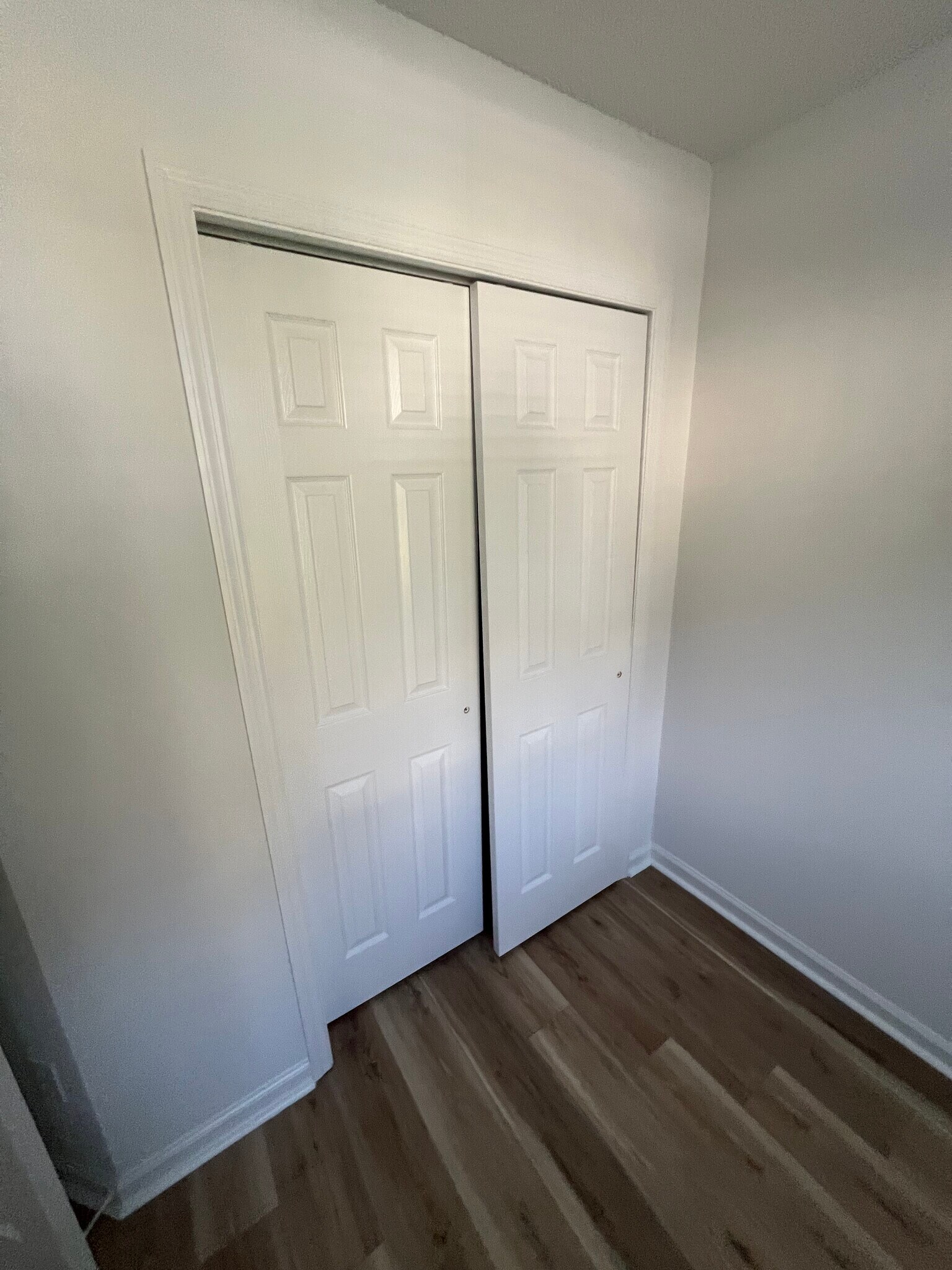 Building Photo - 5343 Tidewater Dr