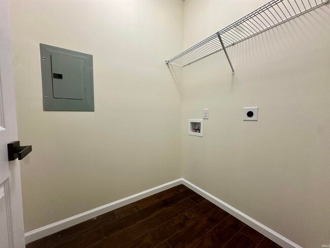 Building Photo - 2115 G St