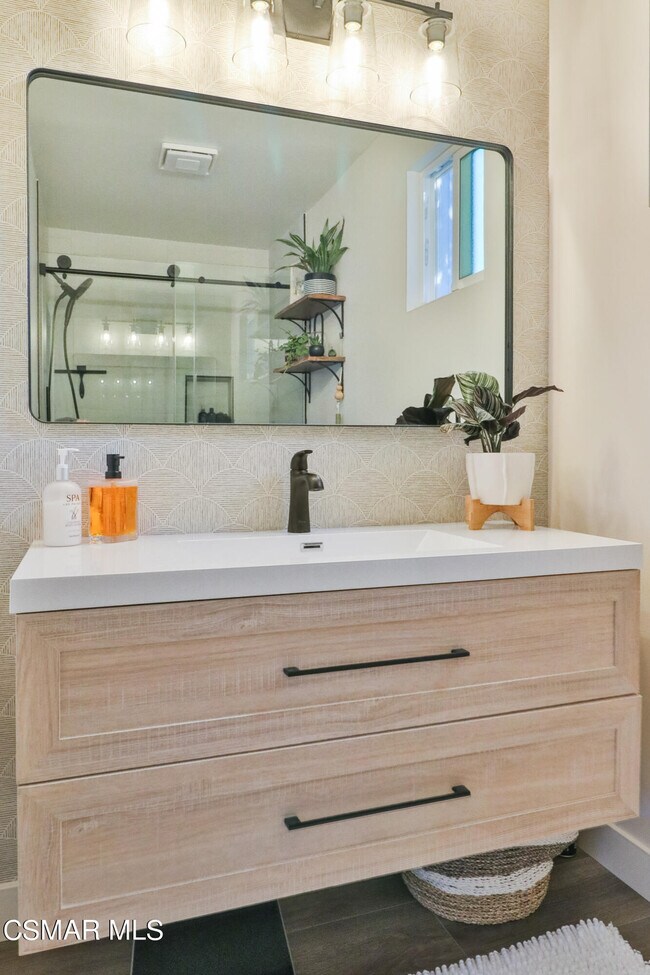 Building Photo - 15155 Marquette St