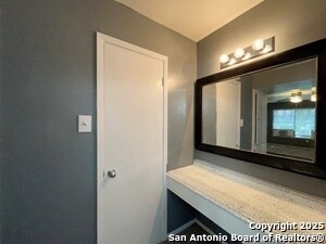 Building Photo - 2802 Lasses Blvd