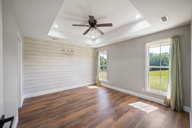 Building Photo - 129 Ned Brown Rd