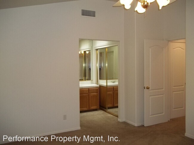 Building Photo - 3 br, 2 bath House - 7536 N. Trellis Circle
