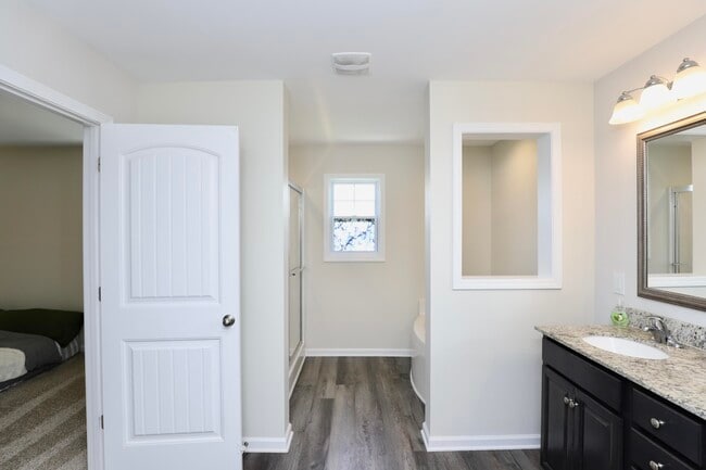 Building Photo - 17 Carriagebrook Cir