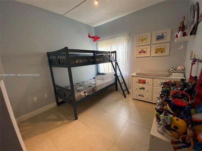 Building Photo - 8806 SW 130th Ct