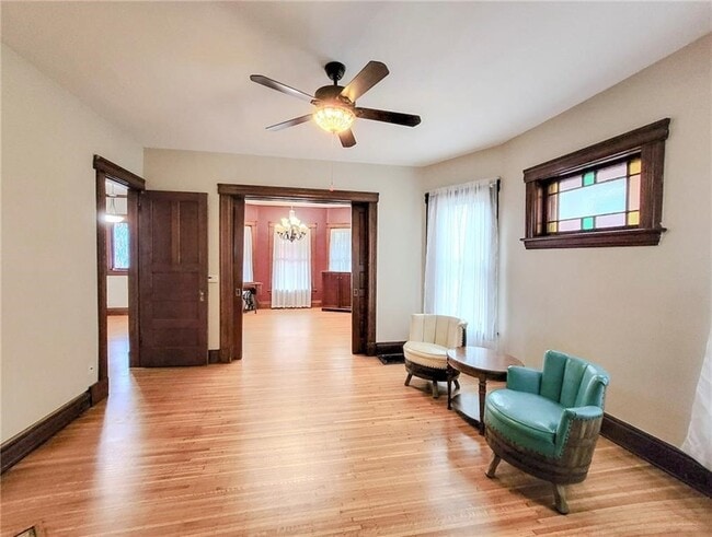 Building Photo - 44 Elmhurst St