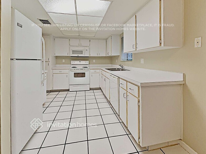 Building Photo - 10 Widgeon Pl