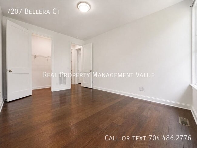 Building Photo - 7207 Bellera Ct