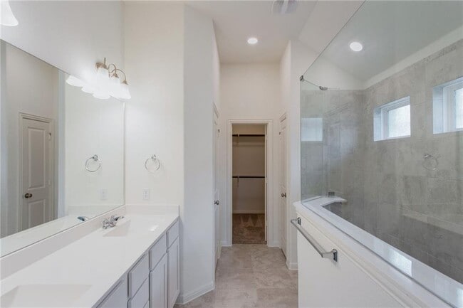 Building Photo - 312 Prato Pl