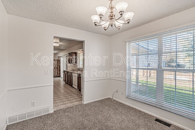 Building Photo - 2407 S Dawson Way