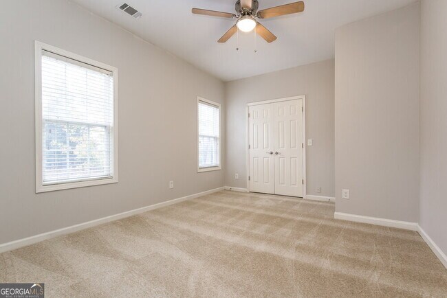 Building Photo - 2816 Legislative Ln