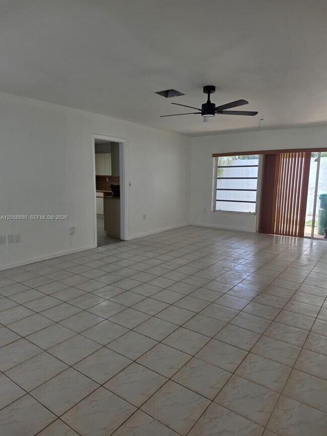 Building Photo - 8404 SW 102nd Pl