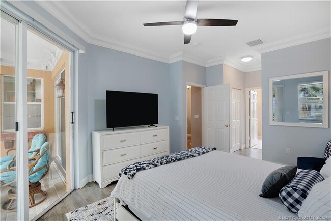 Building Photo - 3532 SW Margela St