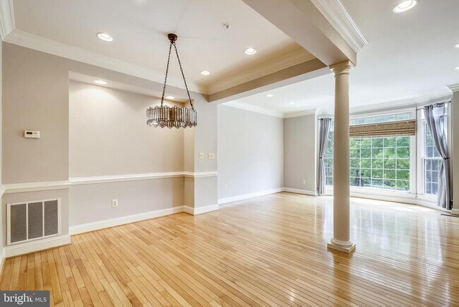 Building Photo - 10555 Tuckerman Heights Cir