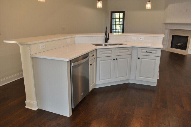 Building Photo - Townhouse for Rent in Hixson