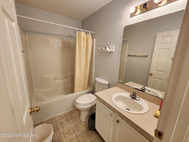 Building Photo - 1589 Guardian Ct