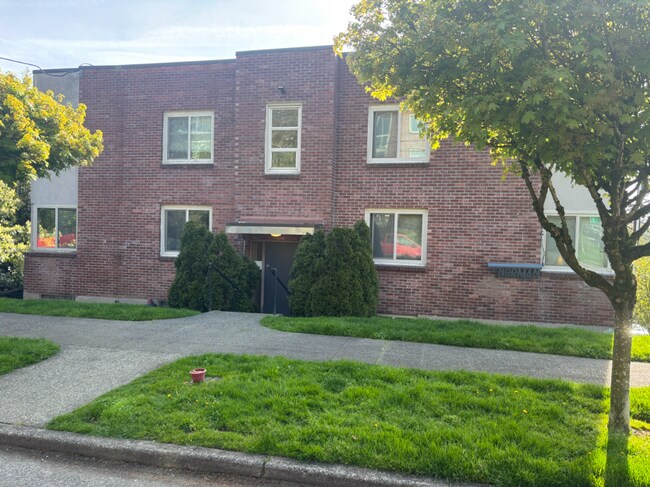 Interior Photo - The Norman Apartments