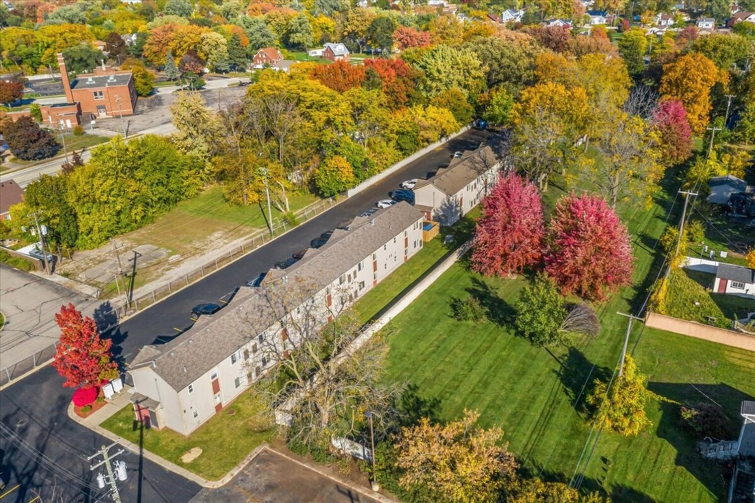 Building Photo - 18375 Mesle St
