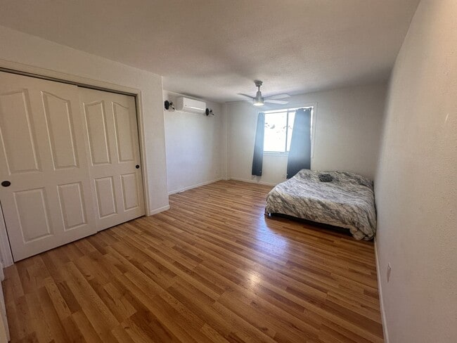 Building Photo - 469-922 Eternal Spring Way
