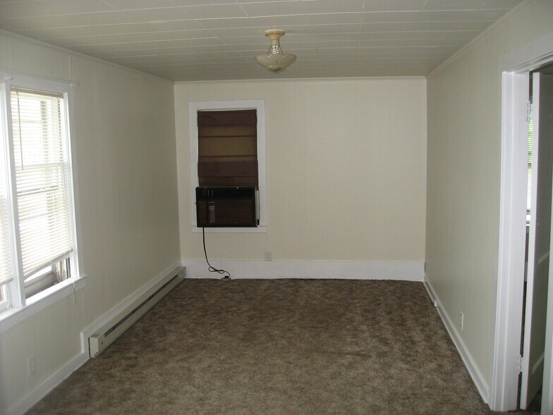 Building Photo - 211 N. New Apt. 1