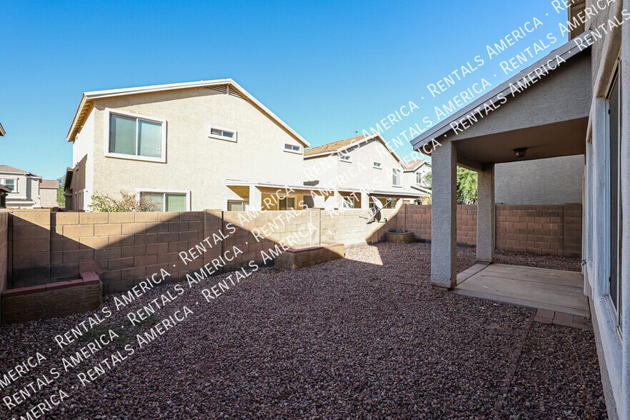 Building Photo - 4022 W Carter Rd