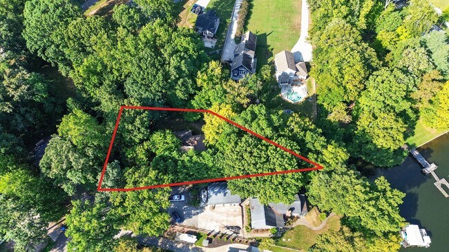 Building Photo - 151 Seagrove Ln