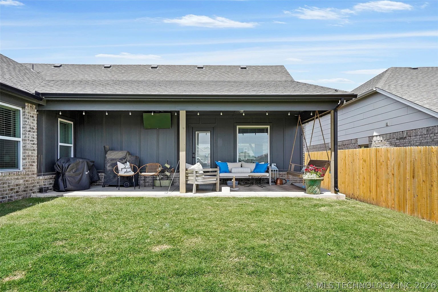 Building Photo - 7412 E 89th Pl N