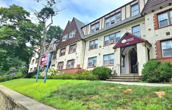 Building Photo - 1497 Ella T Grasso Blvd