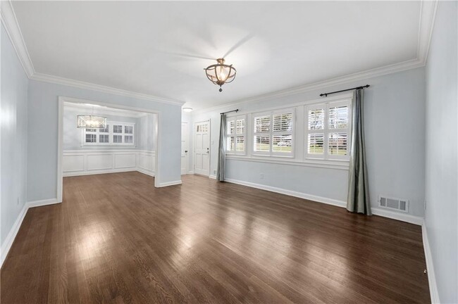 Building Photo - 128 Osner Dr NE