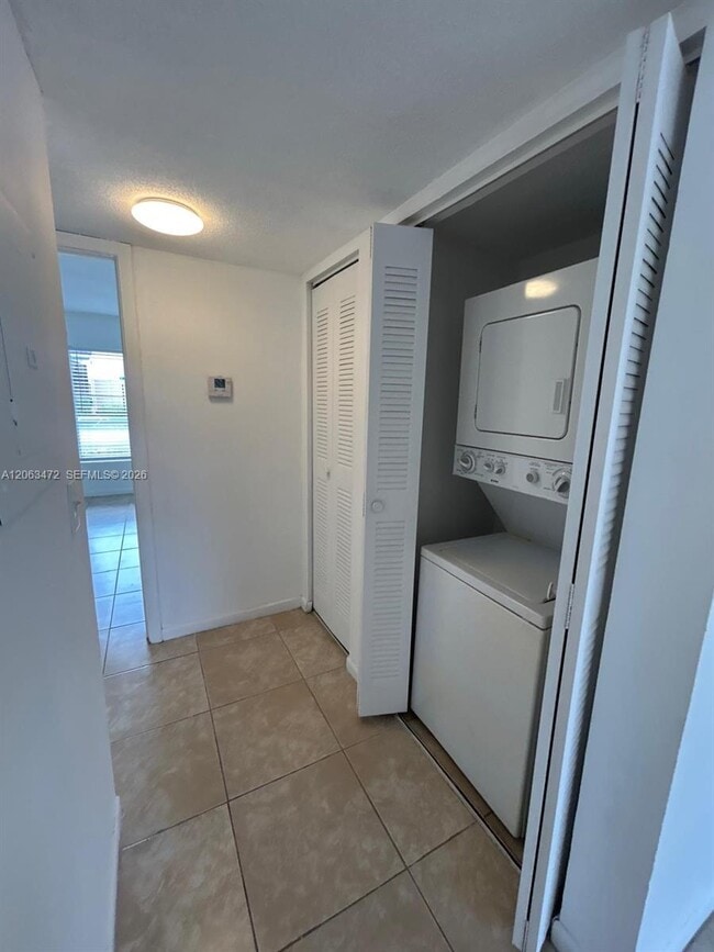 Building Photo - 815 Boynton Beach Blvd