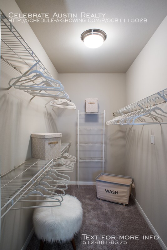 Building Photo - Radius at Turtle Creek