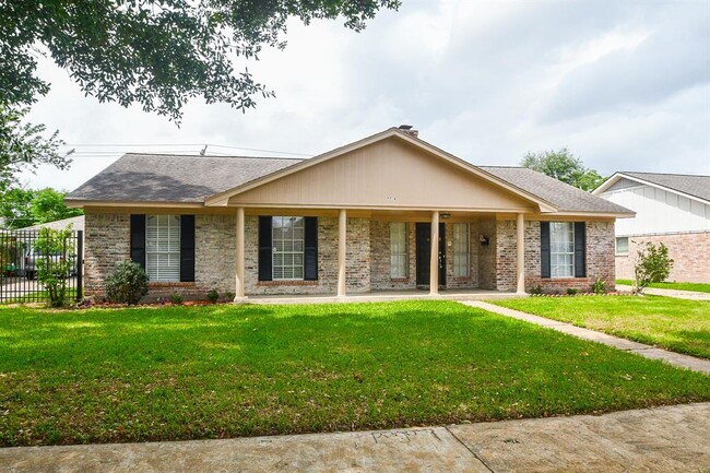 Building Photo - 7714 Eichler Dr