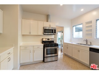 Building Photo - 8434 Blackburn Ave