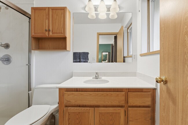 Building Photo - 5003 NE Mason St