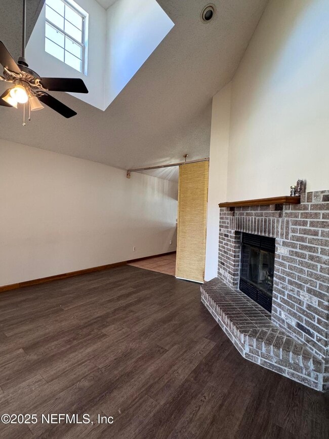 Building Photo - 403 Filmore Dr