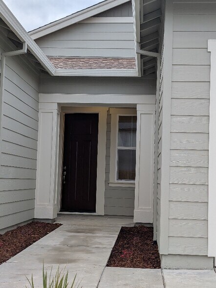 Building Photo - 3990 Bluestem St