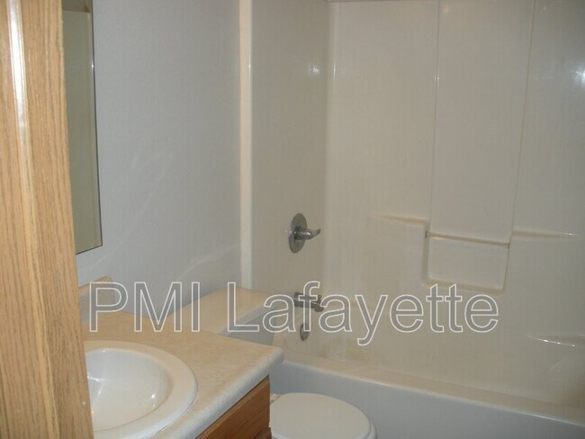 Building Photo - 2361 Maxwell Dr