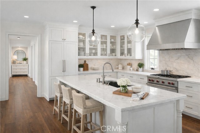 Building Photo - 1330 Santanella Terrace