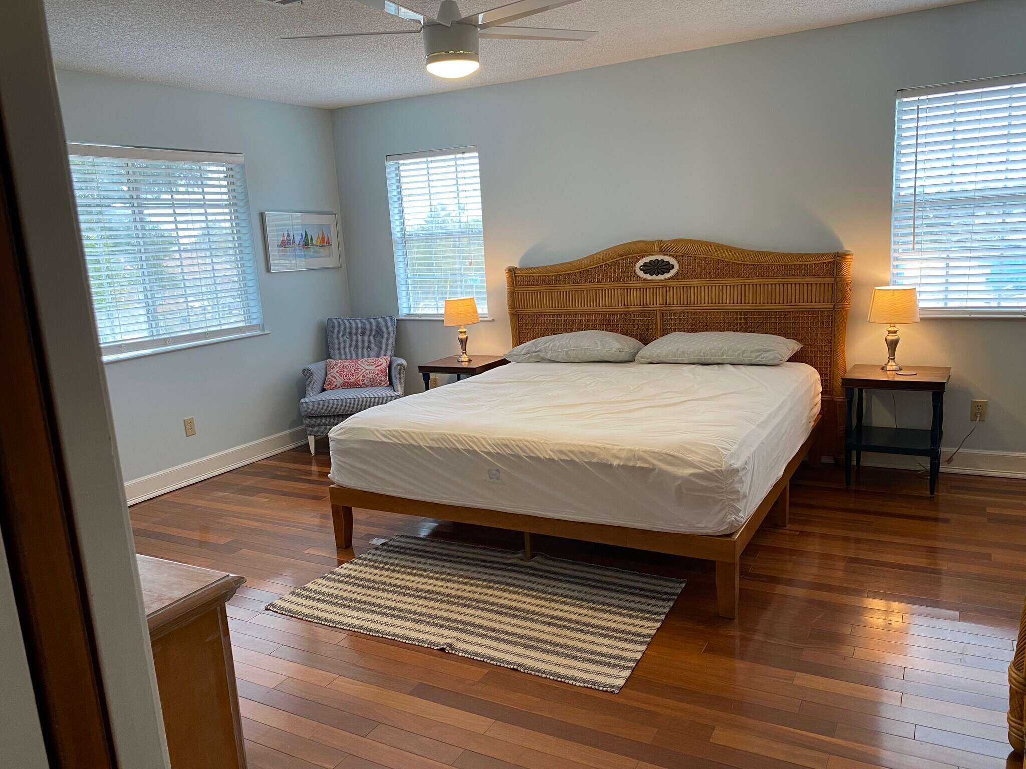 Building Photo - 5802 Monterey Ave