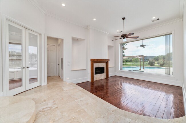 Building Photo - 32610 Whitburn Trail