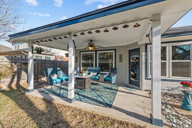 Building Photo - 1514 Lobo Mountain Ln