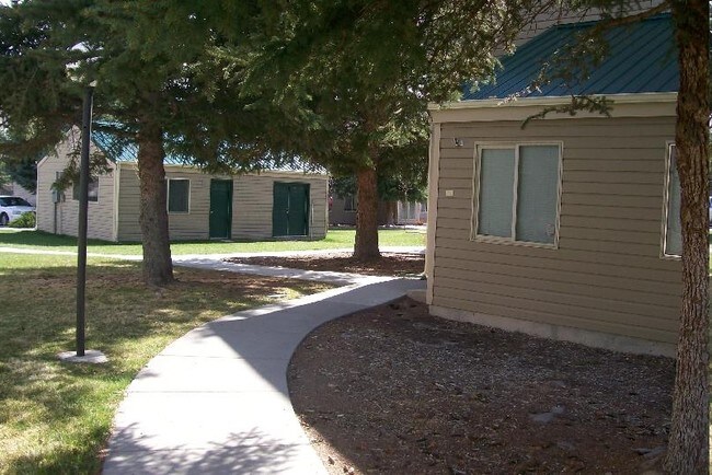 Building Photo - Brookhaven
