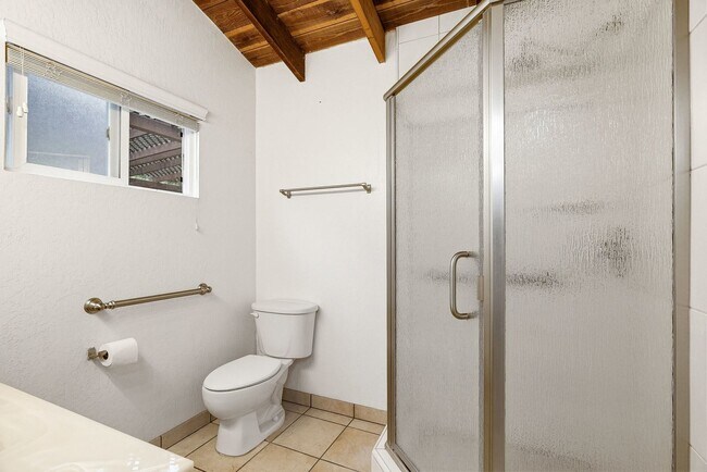 Building Photo - Sun-Filled 2BR/2BA Upper Home with Large Decks & Hardwood Floors in Aptos